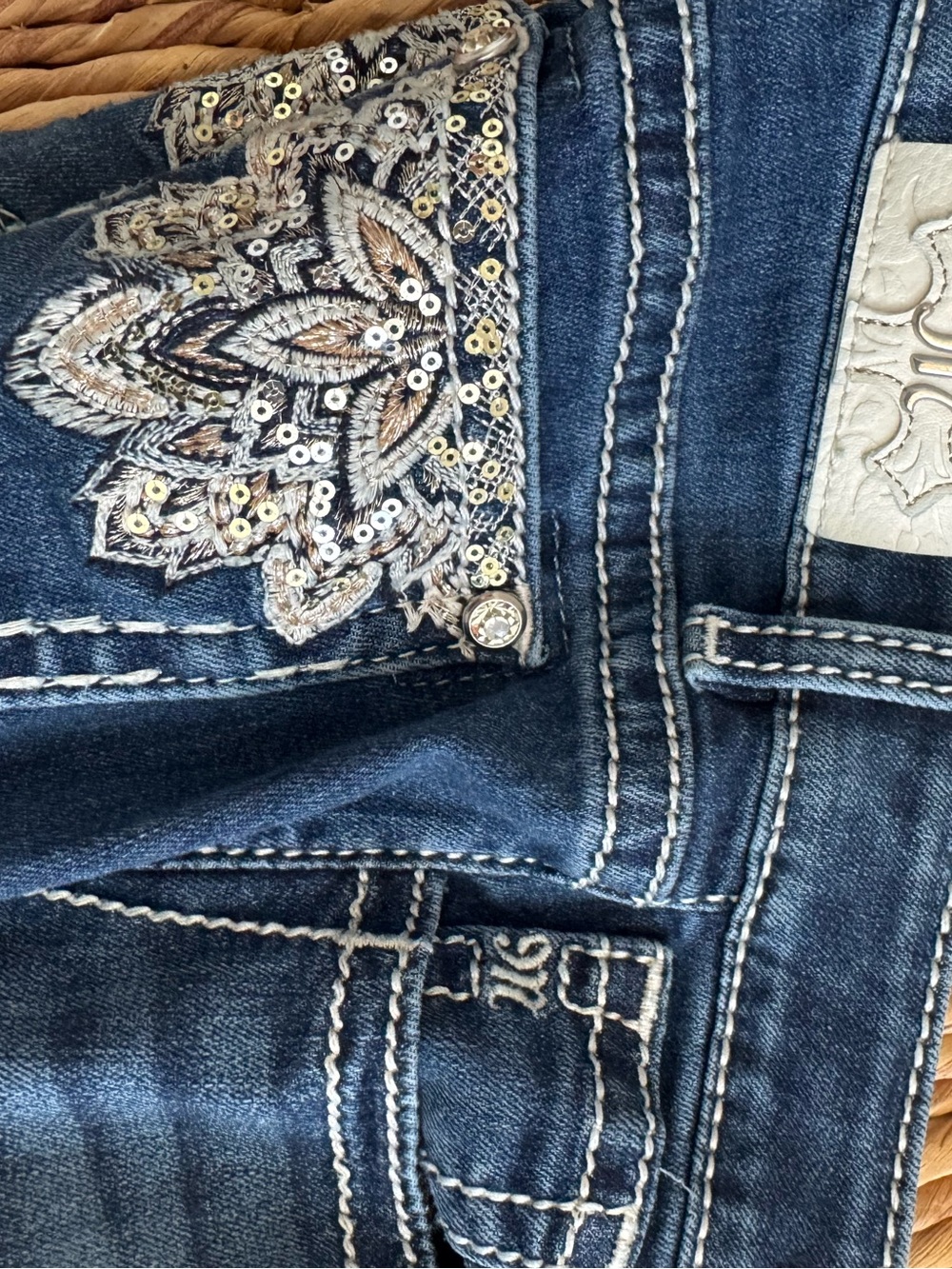 Miss Me Girls Dark Blue Boot Cut Jeans Embroidered Sequin Pocket Size 8 - Picture 8 of 8